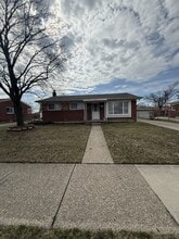 Building Photo - 3746 Jarvis Ave