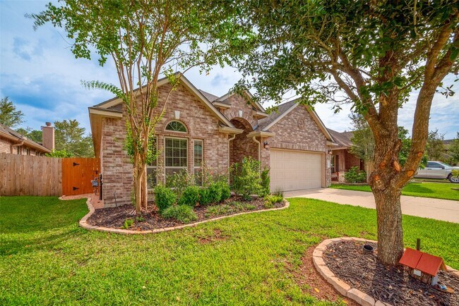 Foto del edificio - 2431 Garden Falls Dr