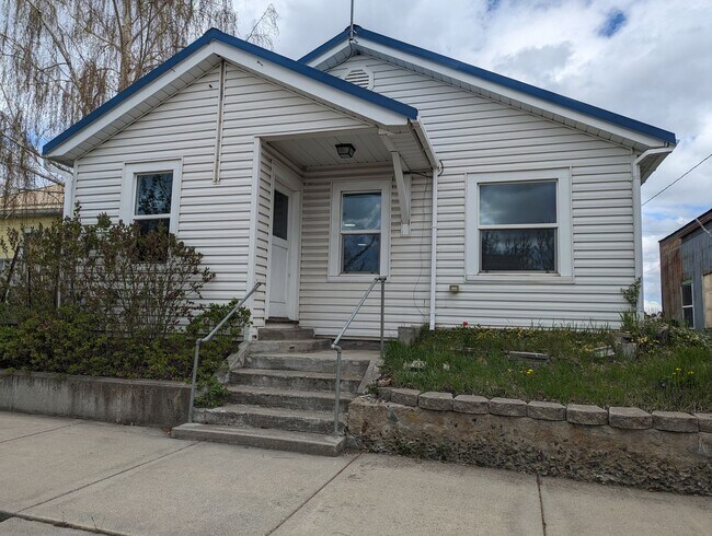 Foto del edificio - Quaint 2 bedroom Craigmont house