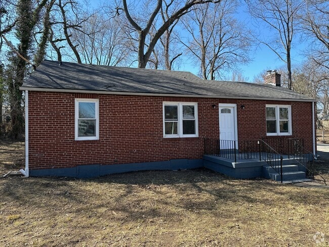Building Photo - 1247 N Florissant Rd