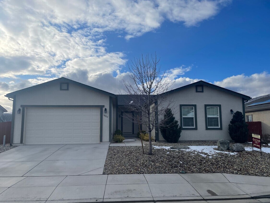 Foto principal - Unobstructed mountain views