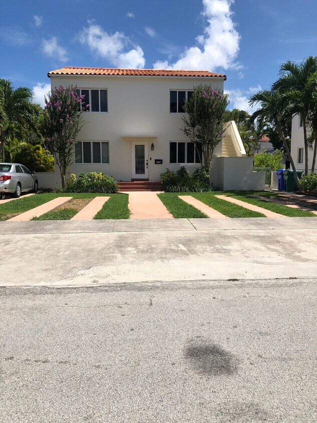 Primary Photo - 3422 SW 15th St