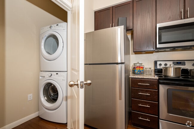 2BR, 2BA - 1,120 - Belterra Springs