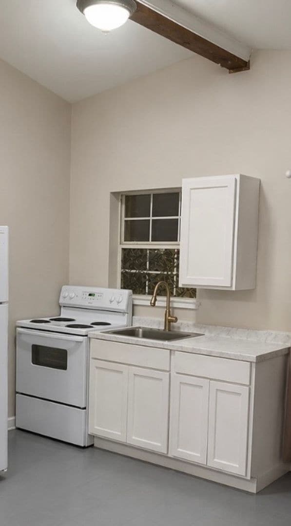 Building Photo - Rental Available: 427D General Mouton Lafayette