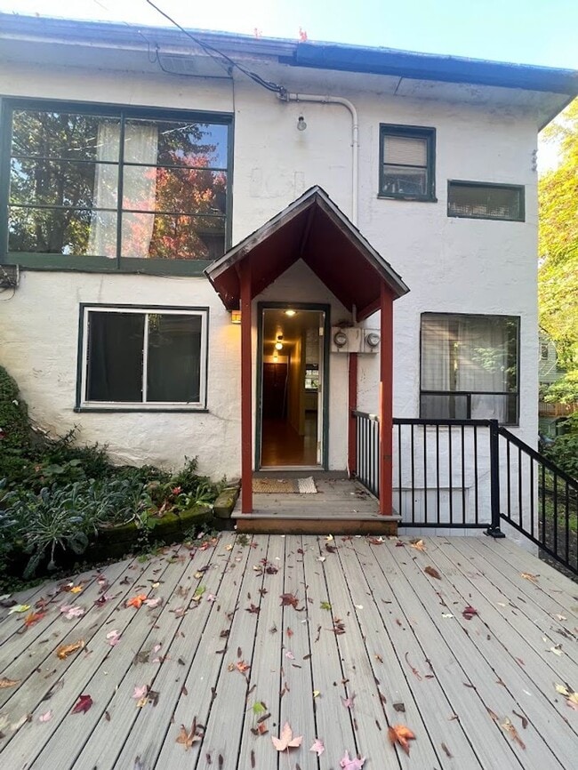 Building Photo - 4900-4902 SW Slavin Rd