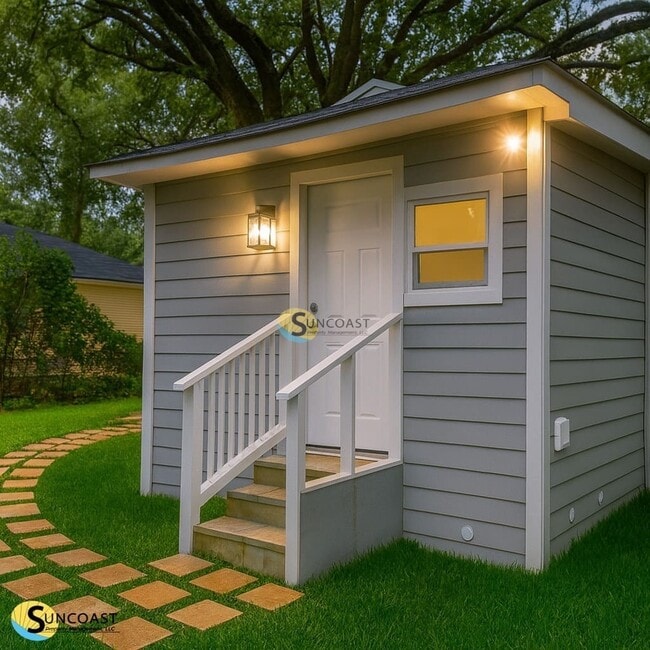 Building Photo - 3233 Rosselle St