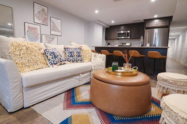 Building Photo - English Basement in Renovated 110 y/o Row ...