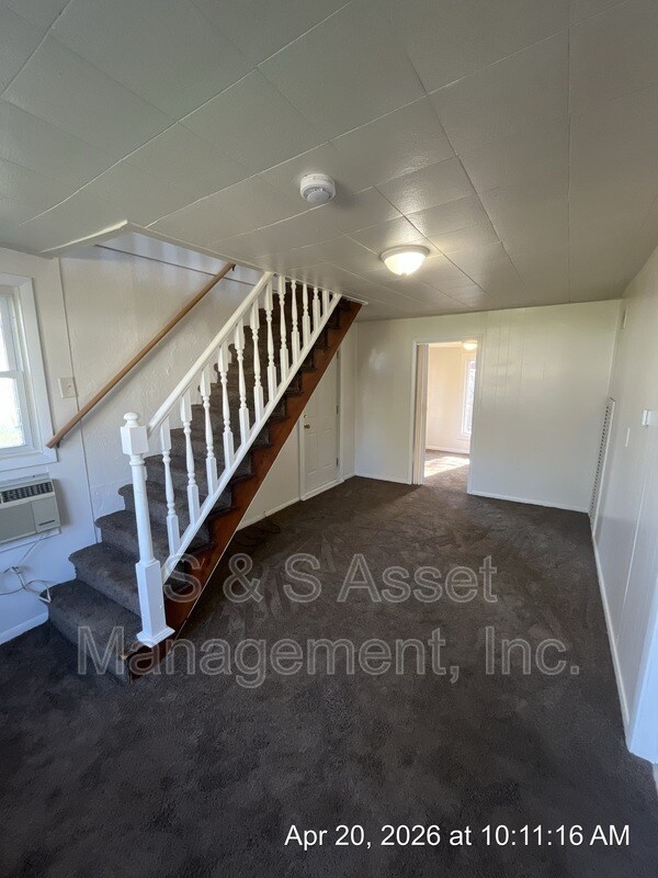 Foto del edificio - 300 E Everettdale Ave