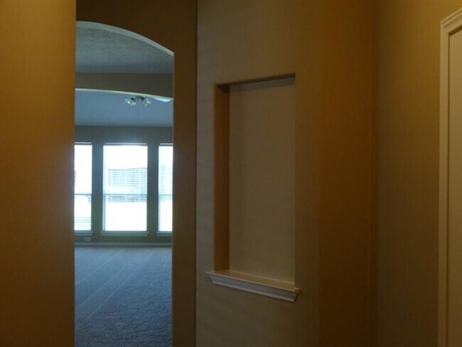 Building Photo - 30 Huntington Bend Dr