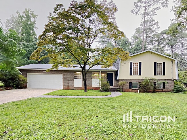 Building Photo - 864 Regency Ct NW