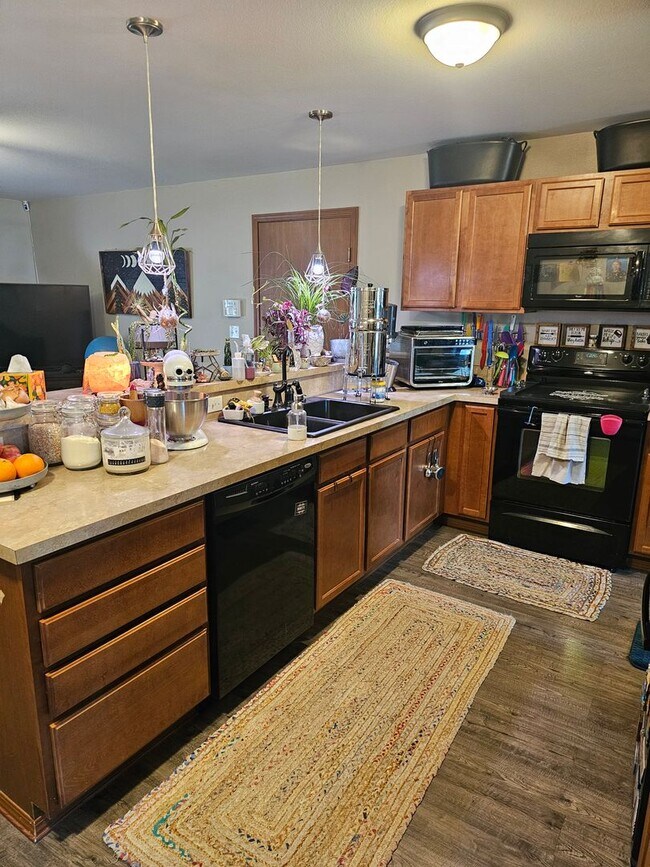 Foto del edificio - Beautiful 3 Bedroom 2 Bath Home in Heart o...