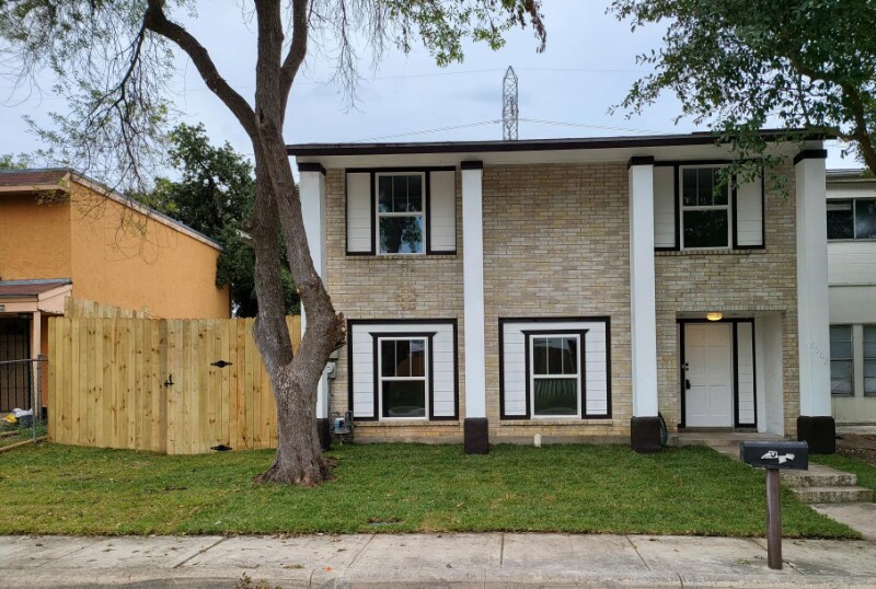 Primary Photo - 8002 Winsford Dr