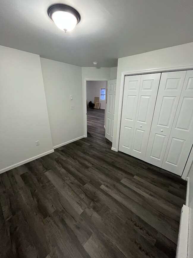 Bedroom 1 - 89 S Lake Ave