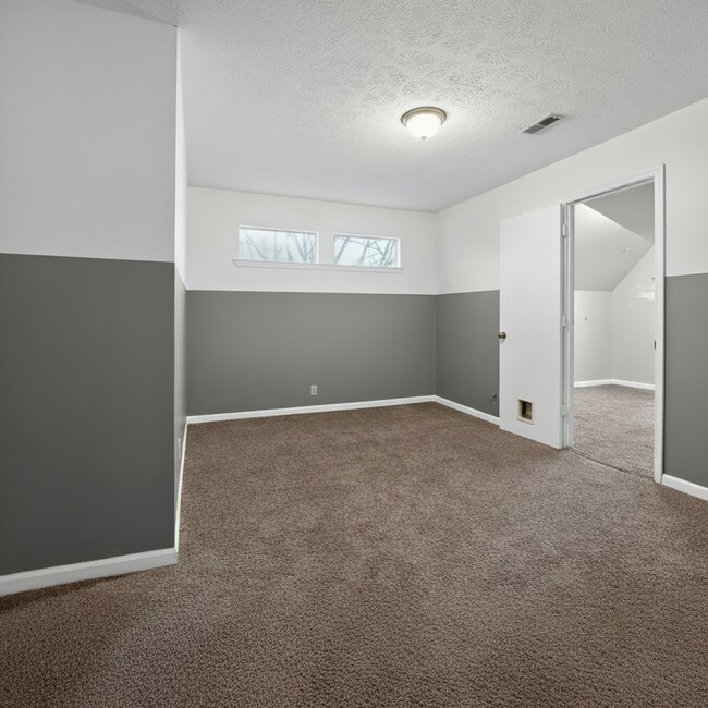 Foto del edificio - Beautifully upgraded and renovated 3 bedroom home