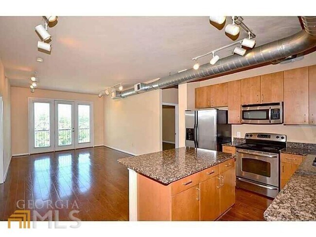 Building Photo - 5300 Peachtree Rd