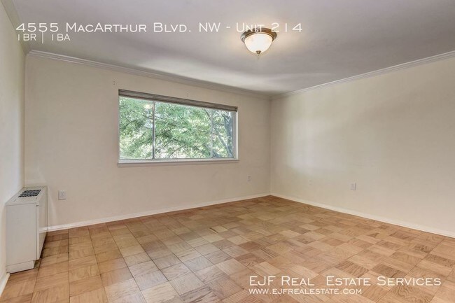 Building Photo - 4555 MacArthur Blvd NW