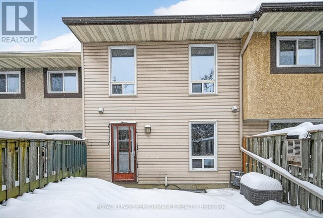 Building Photo - 3420 Southgate Rd