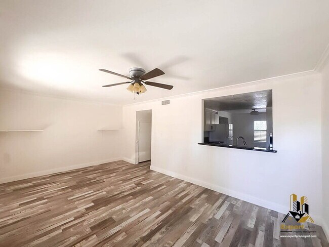 Foto del edificio - 3605 Larchmont Square Ln