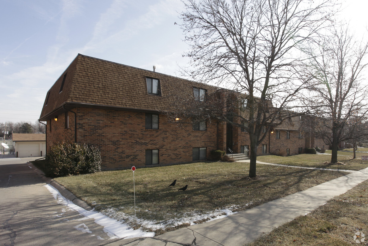 Building Photo - Lamplighter 1 Apartments