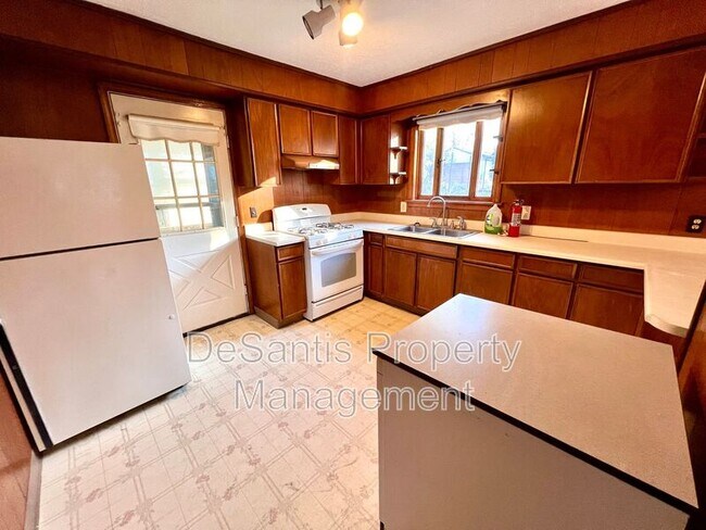 Foto del edificio - 3416 College Ave