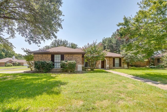 Great 4 Bed, 2 Bath Rental in the Heart of... - Great 4 Bed, 2 Bath Rental in the Heart of... House