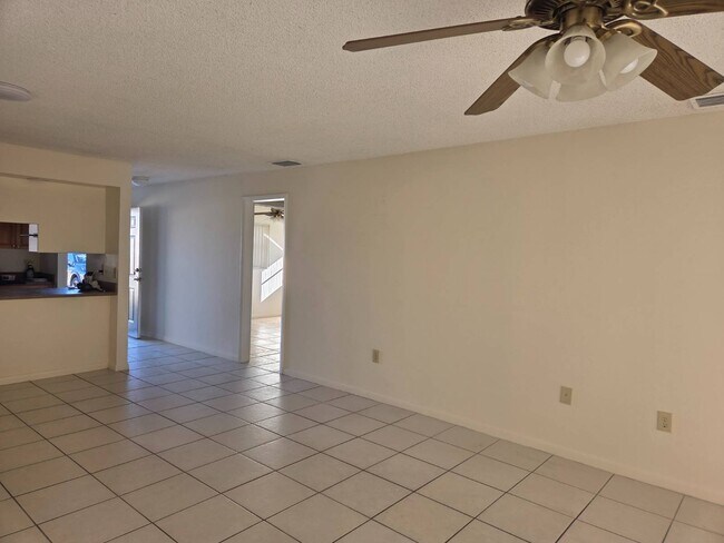 Foto del edificio - 4609 Leucadendra Dr