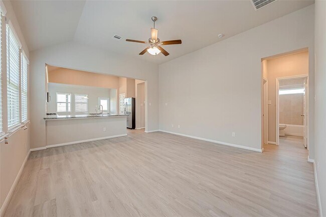 Building Photo - 1091 Lilly Ln
