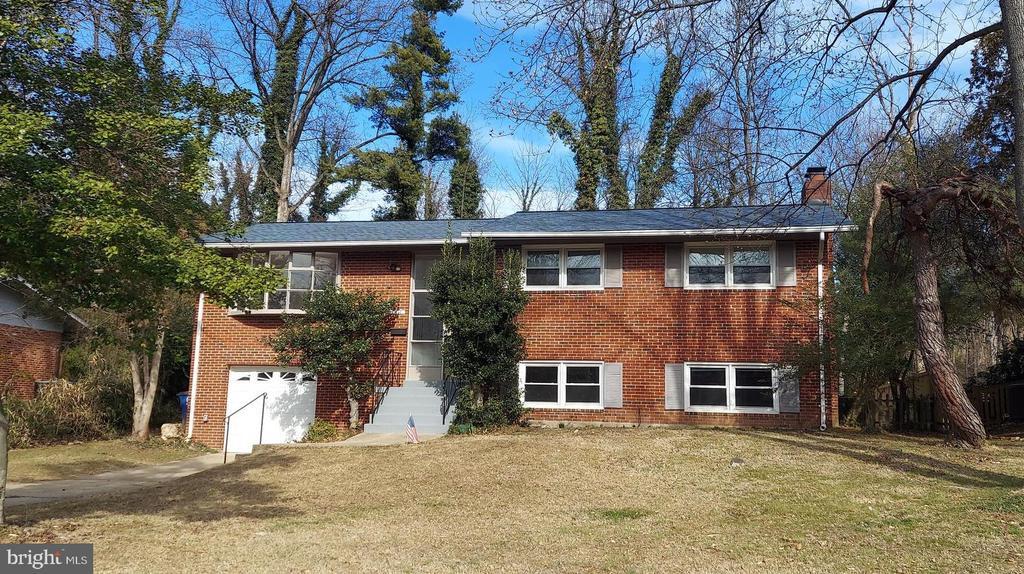 Primary Photo - 6417 Earlham Dr