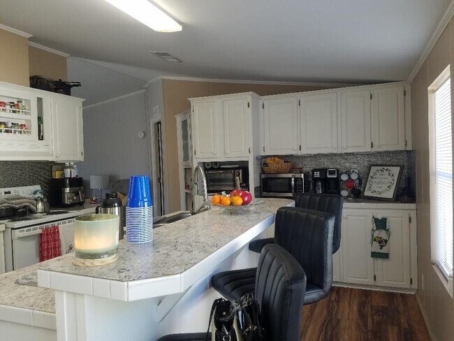 Building Photo - 22973 Inlet Cir