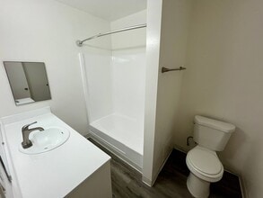 Interior Photo - 18400 Prairie Street