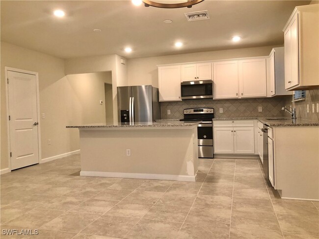 Building Photo - 10891 Firebush Cir