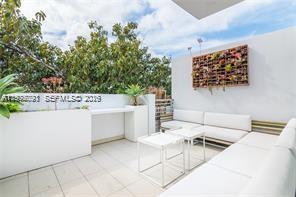 Foto del edificio - 1600 Michigan Ave