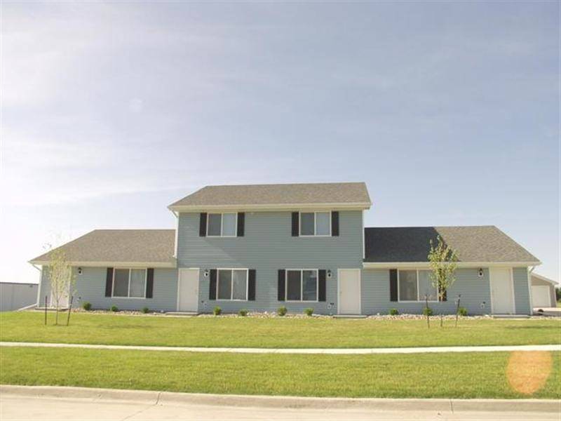 854 Edgewater Dr, Polk City, IA 50226 Townhome Rentals in Polk City