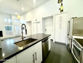 Building Photo - 7620 E Callisto Cir