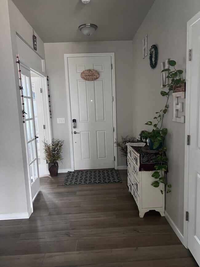 Building Photo - Spacious 3BR House in Thornton