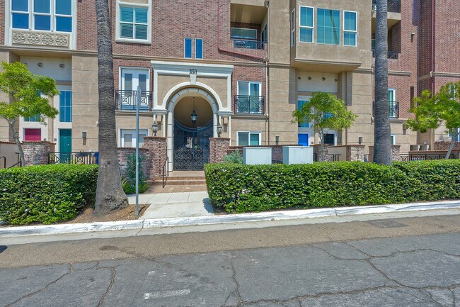 Foto del edificio - 350 Nutmeg St