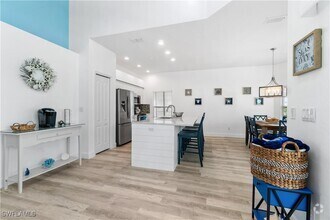 Building Photo - 7112 Falcons Glen Blvd