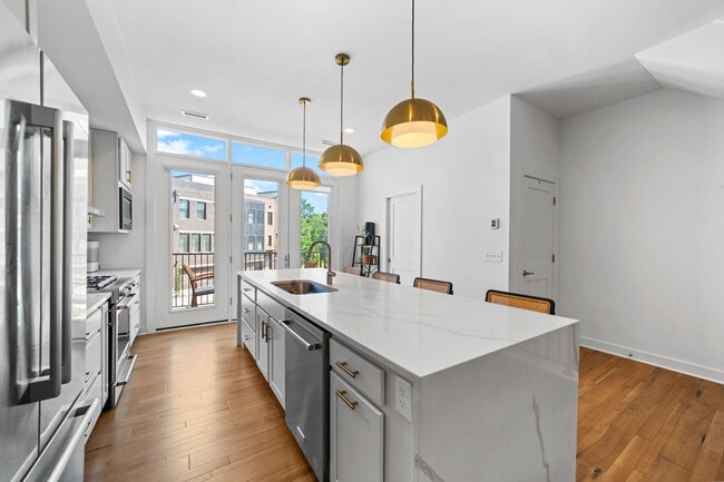 Building Photo - 11206 N Park Pl