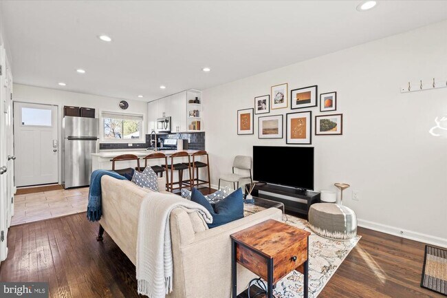 Foto del edificio - 134 35th St NE