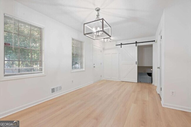 Foto del edificio - 920 Kings Ct