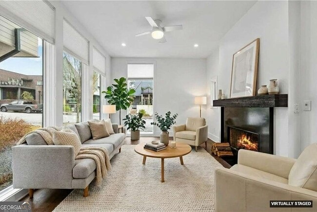 Building Photo - 255 High St