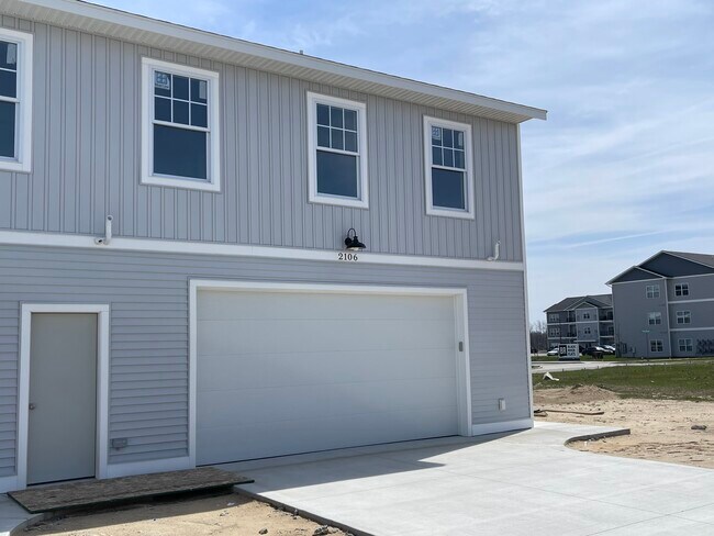 Foto del edificio - 2110 Sherwood Ave