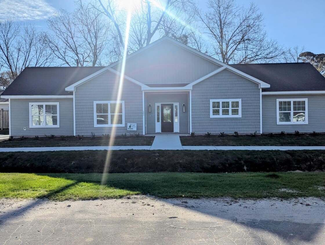 Photo - 205 White Ave