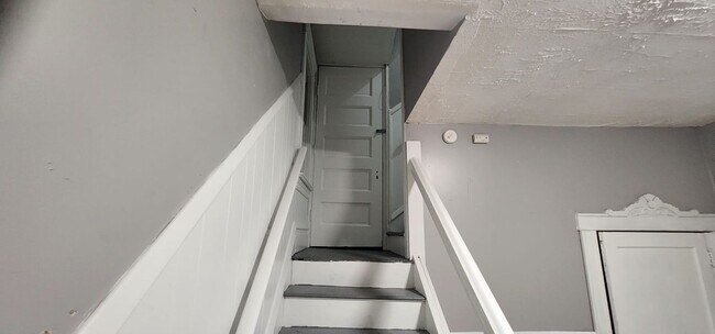 Foto del edificio - 306 Broadway Ave