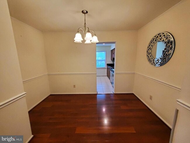 Building Photo - 2077 Pilgrim Dr