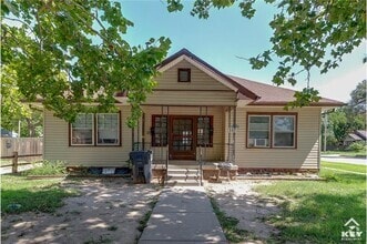 Building Photo - 856 S Millwood Ave