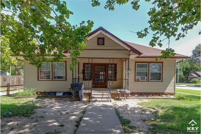 Primary Photo - 856 S Millwood Ave