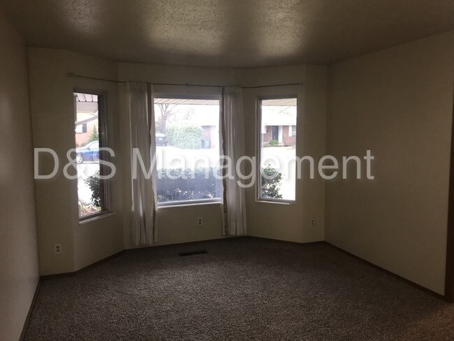 Foto del edificio - 204 E 30th St