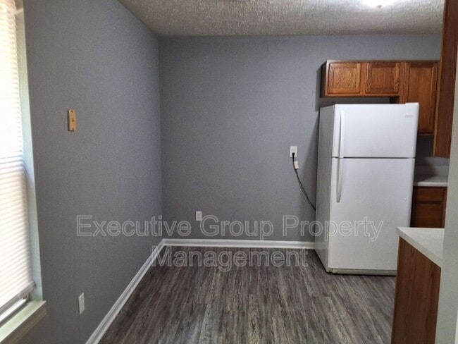 Building Photo - 1113 Crowne Pointe Dr
