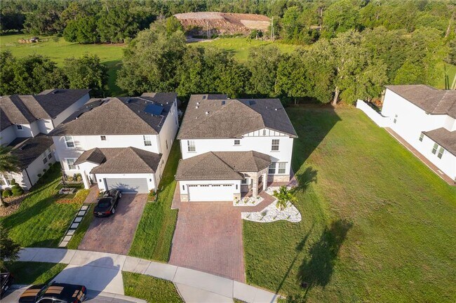 Foto del edificio - 1468 Grassland Ave
